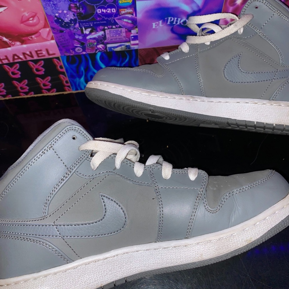 adorable jordan 1 mid ‘cool grey’